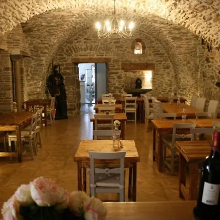 D Hotes Al Castel